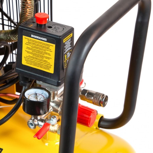 Компрессор воздушный BCV2200/100, ременный привод, 2.2 кВт, 100 литров, 370 л/мин Denzel