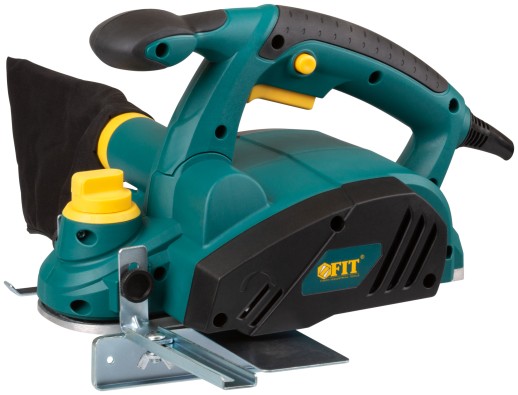 Рубанок  900 Вт; 16000 об/мин; 82 мм; 0-3,0 мм; паз 0-16 мм; прав. выброс; ал.опора; рез. накл.; коробка