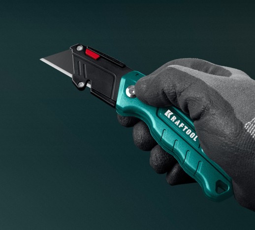 KRAFTOOL KOMPAKT-А24, универсальный складной нож с трапециевидным лезвием (09242)